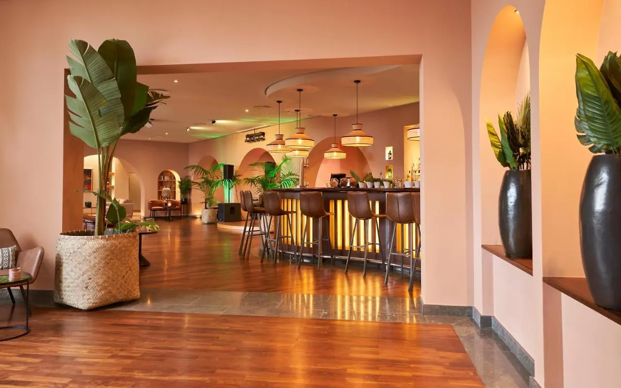 Suite Hotel Eden Mar - PortoBay Funchal  Apartahotel