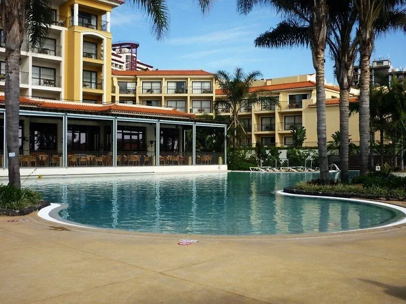 Suite Hotel Eden Mar - PortoBay Funchal  4*, Funchal (Madeira)